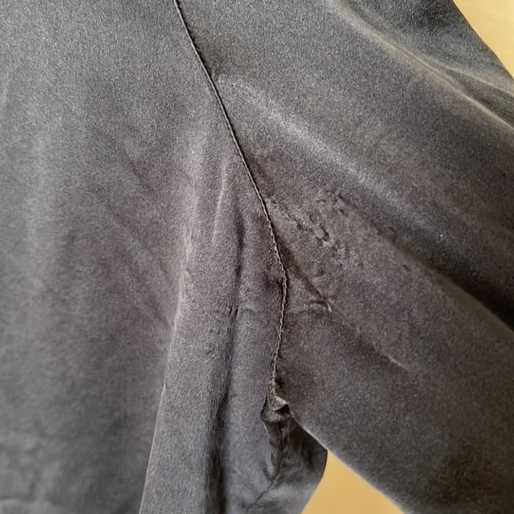 Ravella black silk button long sleeve - Picture 11 of 13